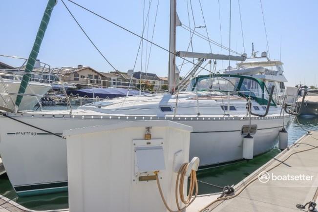 35' Beneteau Sailing Yacht For Rent Newport