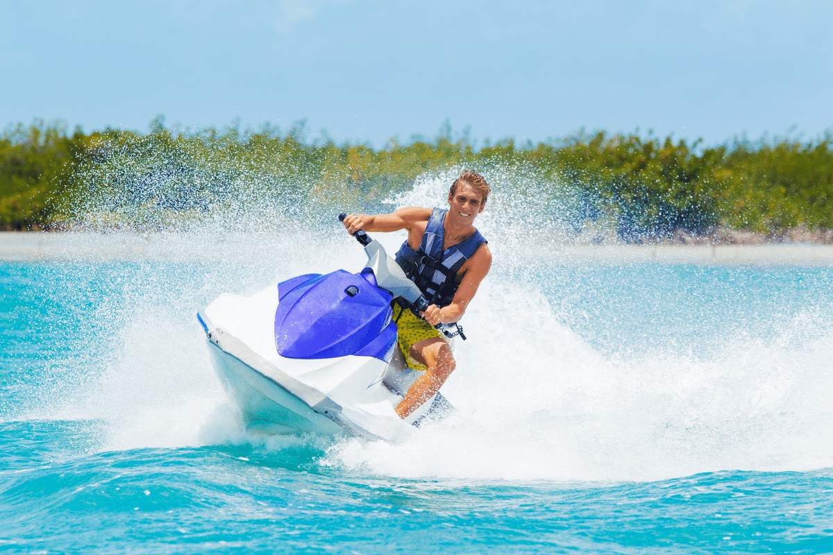 Jet Ski vs Boat: A Comprehensive Guide to Choosing the Right