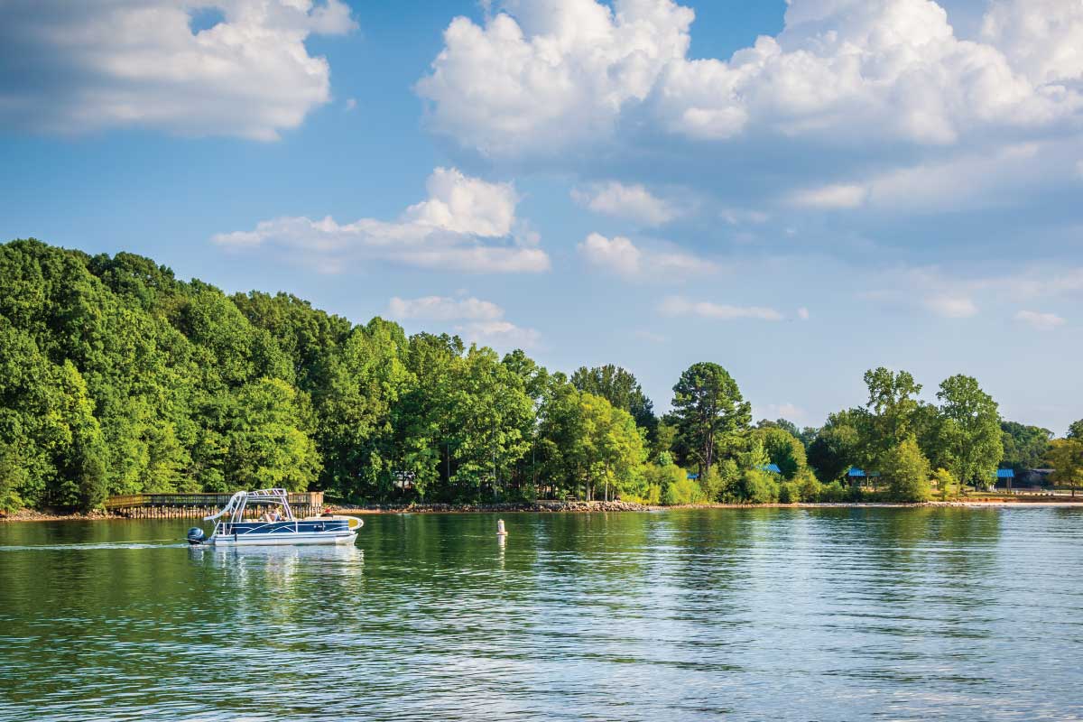 Lake Norman Boating Guide: Marinas, Fishing, Rules, and More