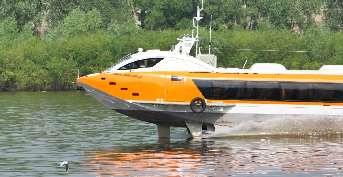 what are hydrofoil boats