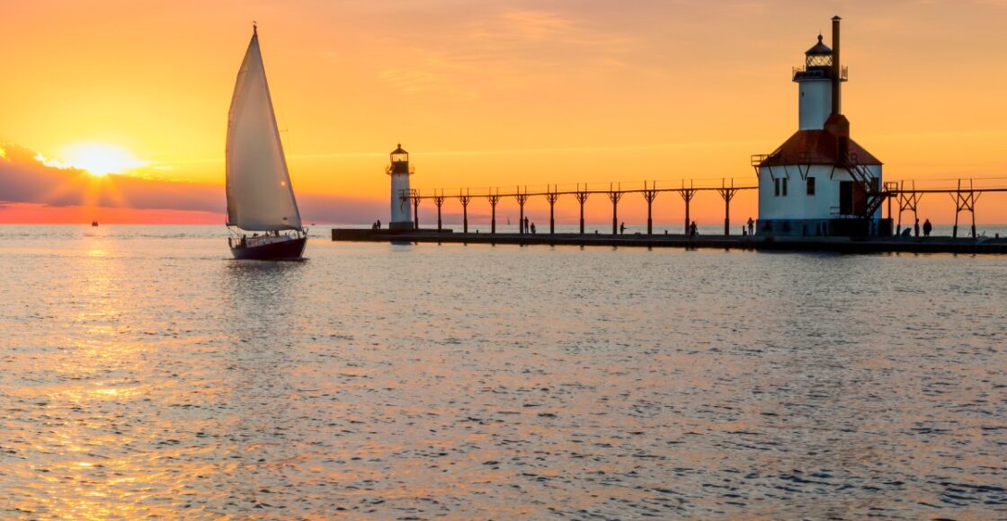 Lake Michigan Boating Guide