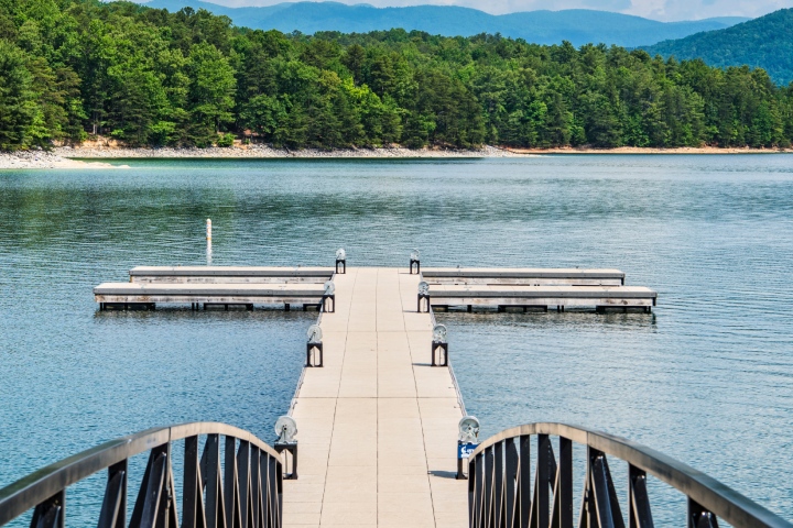 Lake Jocassee