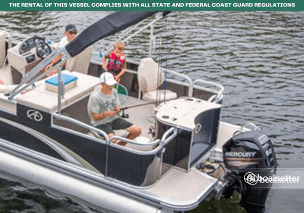 Our Pontoon 25′ is great for picnics and family outings on Mission Bay