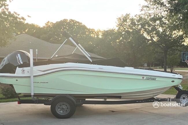 New Luxury deck boat ready for your lake day!!