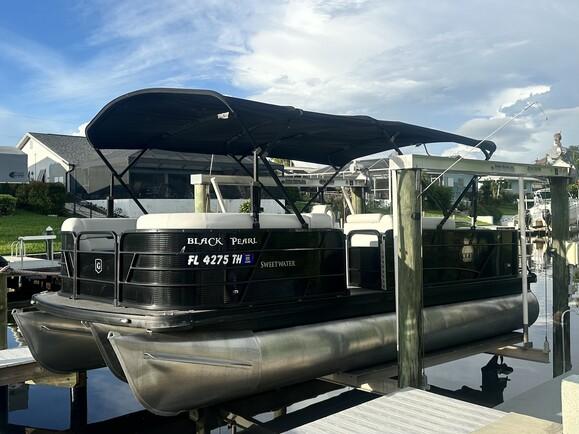 2022 Godfrey 22’, 200hp Tritoon with seating for 12 
